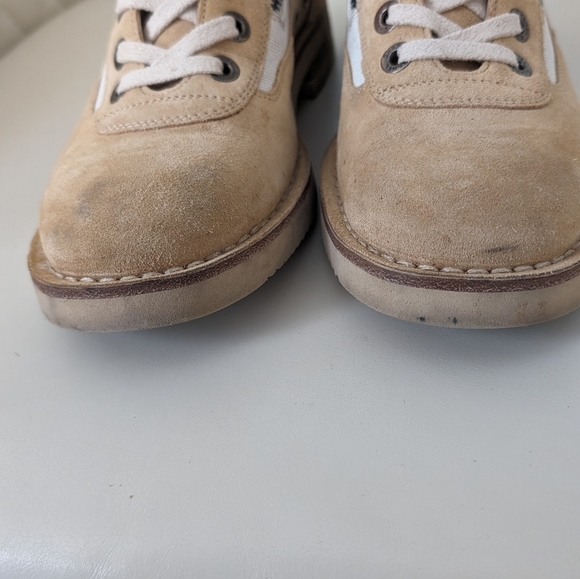 PRE LOVED CHANEL INTERLOCKING CC LOGO COMBAT BOOTS - Picture 6 of 16